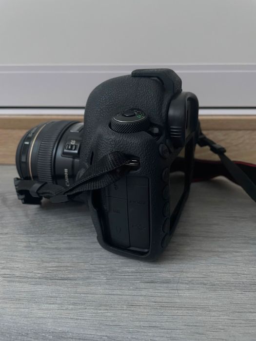 Фотоаппарат Canon 5d mark IV