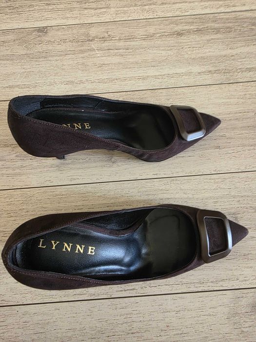 Елегантни дамски обувки Lynne,37 номер. Обувани само веднъж за повод за 2 часа. Цена 30 евро.