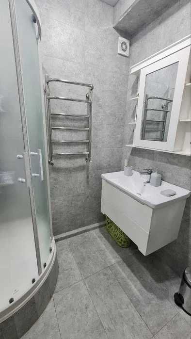 Юнусабадский район 4 квартал Новостройка 2/6/9 продаётся ID8