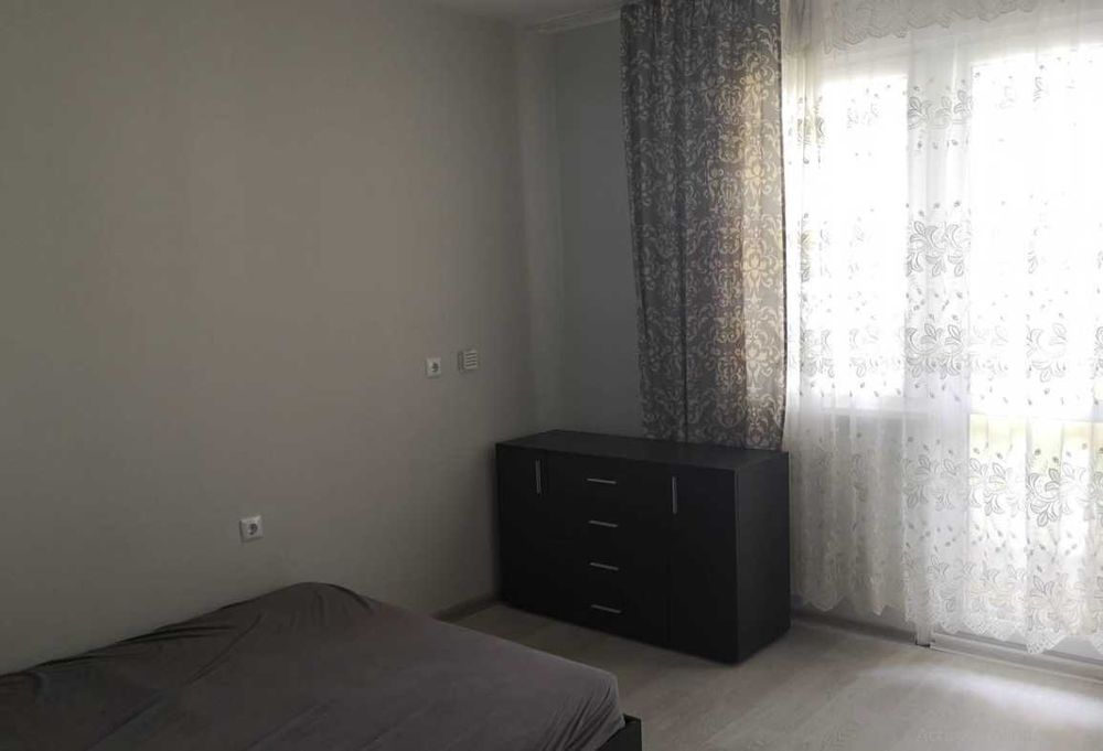 Дава се под наем Двустаен апартамент в Бургас, Меден рудник - зона А - 98 кв.м за 225 € - Снимка #3