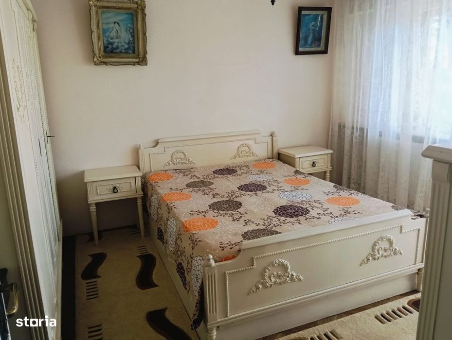 3 Camere  |  Faleza Nord  |  Delfinariu