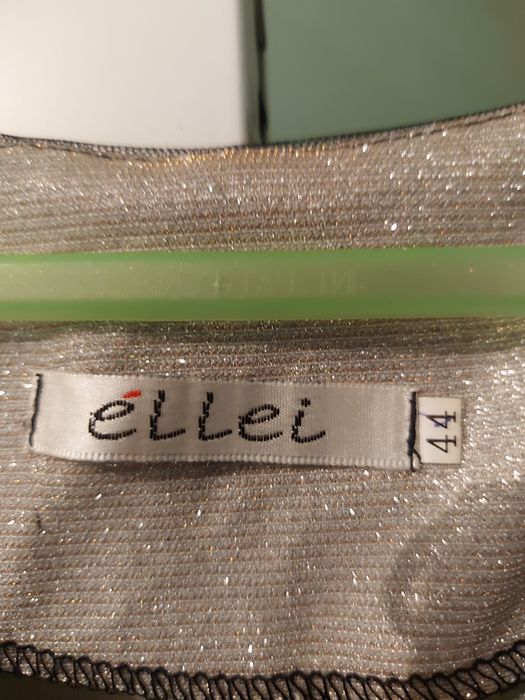 Продам    платье