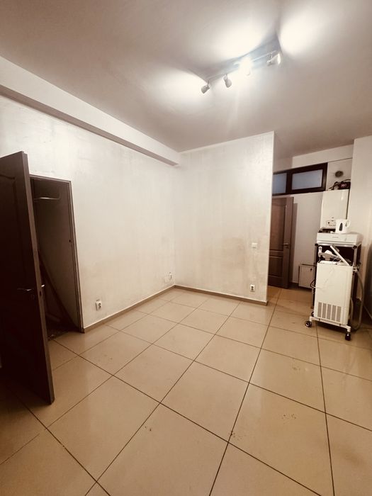 PERSOANA FIZICA Spatiu central iasi  ,cabinet medical,it,langa elitys