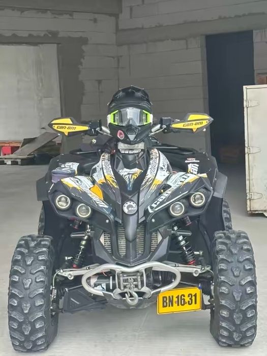 Vand Can am 800r ! Schimb doar cu Maverick +dif