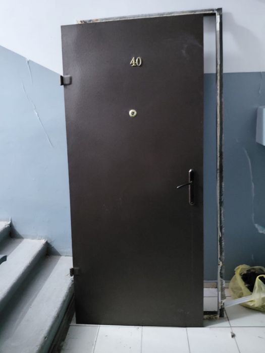 Продаю дверь/Есік сатамын