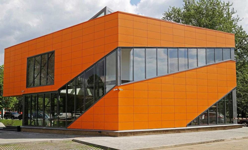 Строительство гаражей из сэндвич-панелей / от компани BIBI Grand