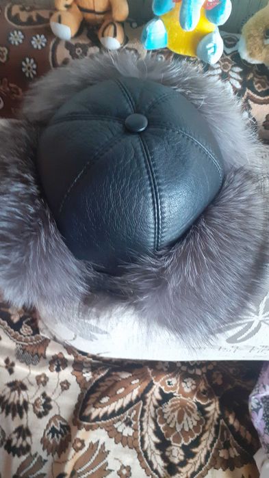 Продам зимнюю шапку