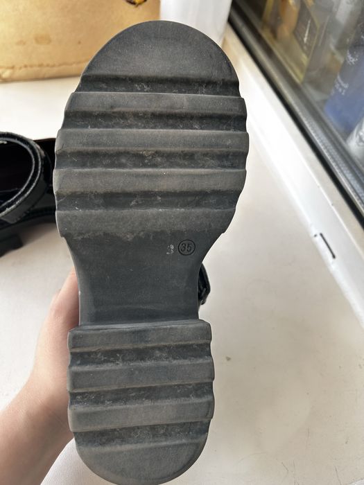 Туфли школьные на девочку