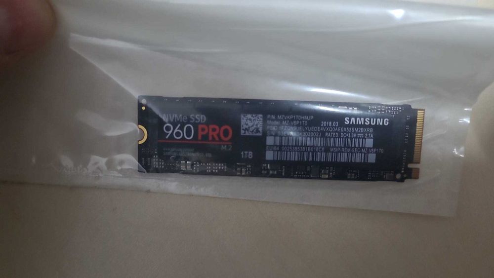 SSD Samsung 960 PRO de 1TB PCI Express 3.0, noi , zero ore utilizare