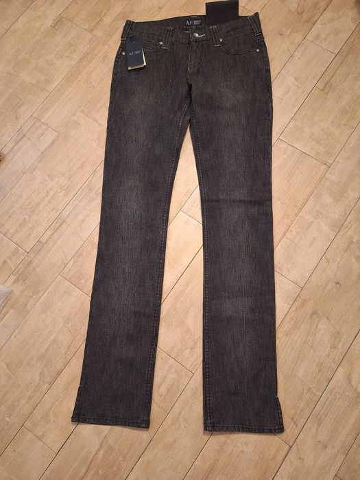 Blugi dama Armani Jeans noi , cu eticheta