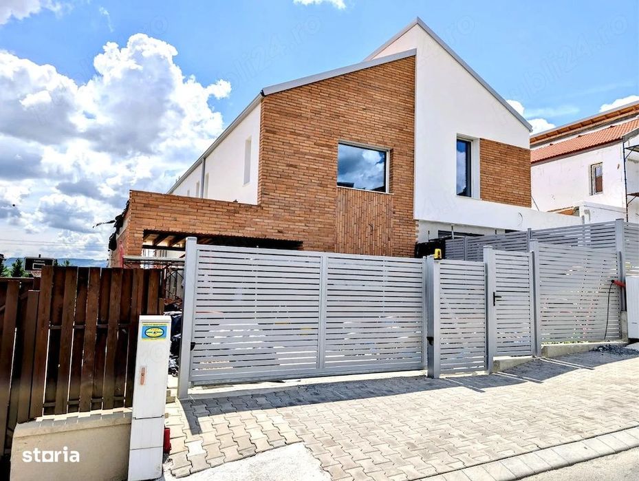 Duplex premium in Voronet  136 mp utili  Teren 325 mp  Garaj 19 mp  NZ