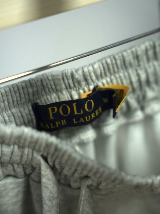 Чисто нови къси панталонки Ralph Lauren сиви