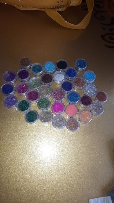 Гелев лакове на изгодна цена