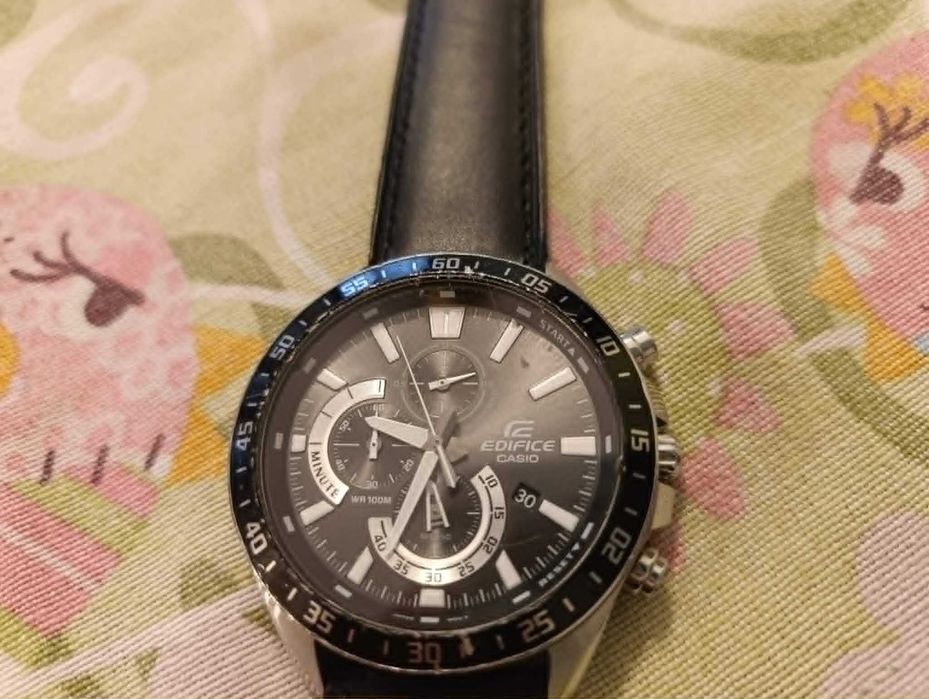 Часовник Casio Edifice