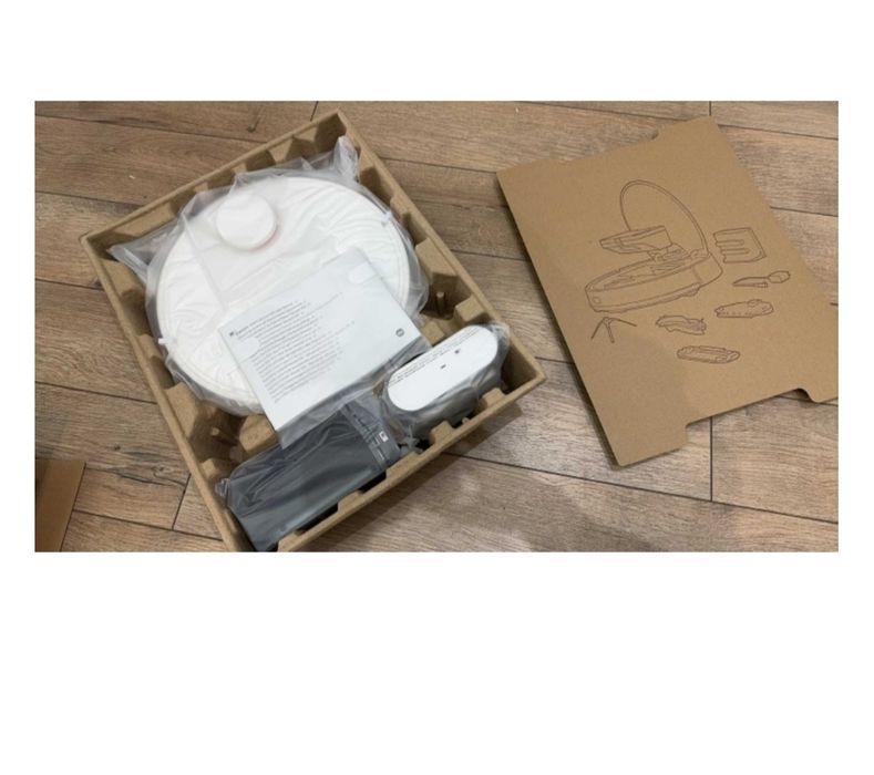 Срочно продам робот пылесос