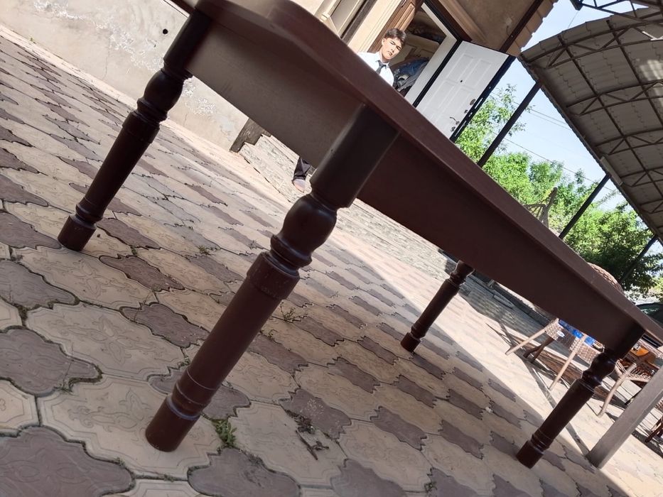 Обеденный столы со стульями