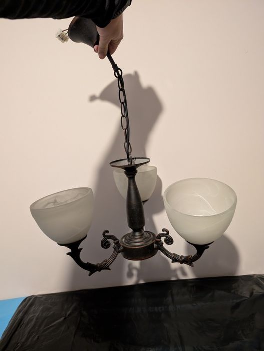 Corpuri de iluminat stil clasic