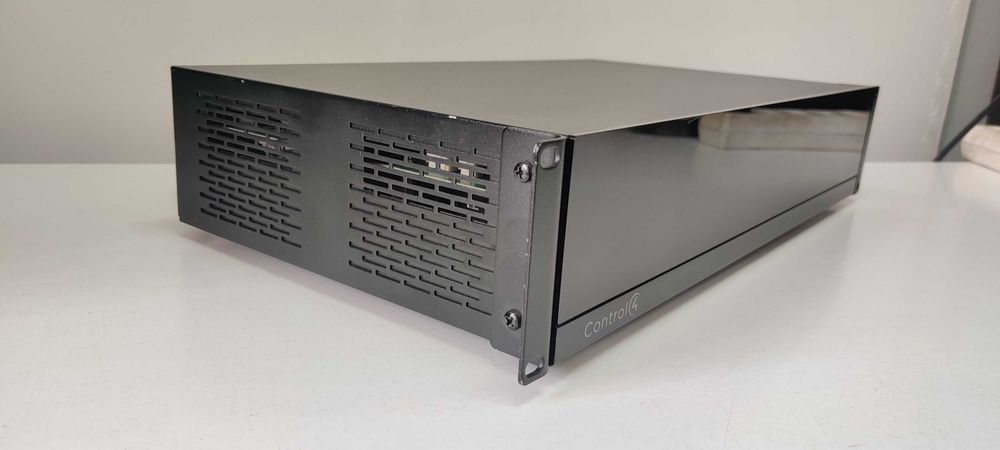 Control 4 C4 LU1082D muzica divertisment iluminat confort filme matrix