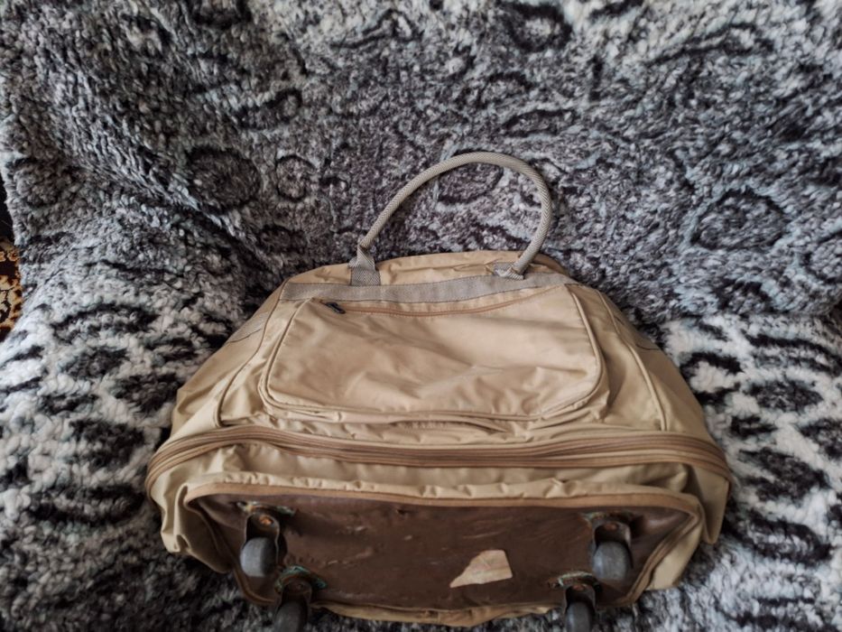 Пътни чанти и куфар