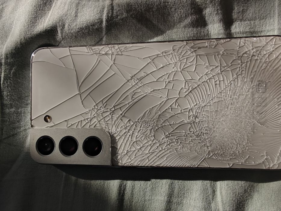 Продам с22 разбит дисплей