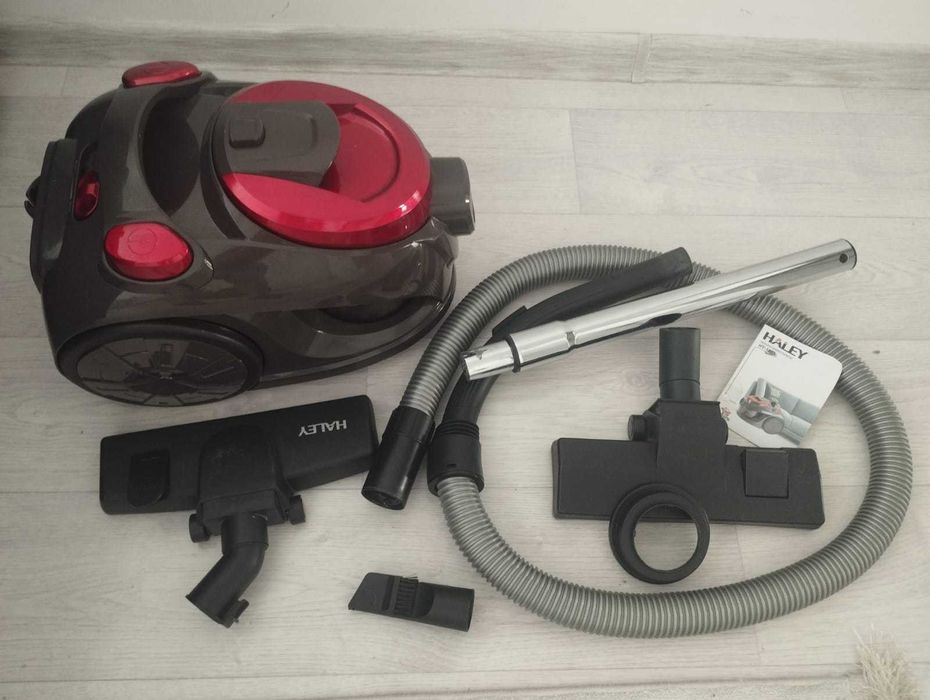 Продам Пылесос либо на запчасти