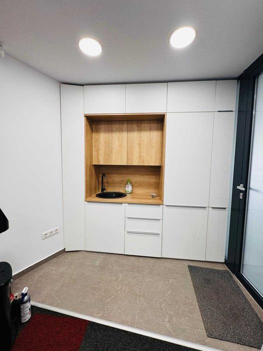 Spatiu Comercial de inchiriat Serban voda 109-111 office  - servicii