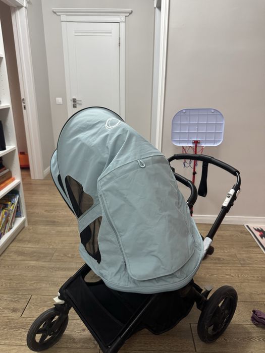 Универсальная коляска с люлькой Bugaboo Fox 2