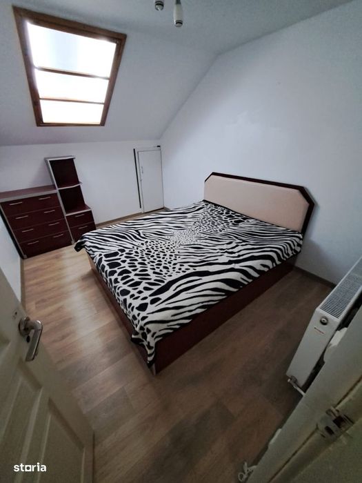 Apartament cu 3 camere semidecomandate, Marasesti