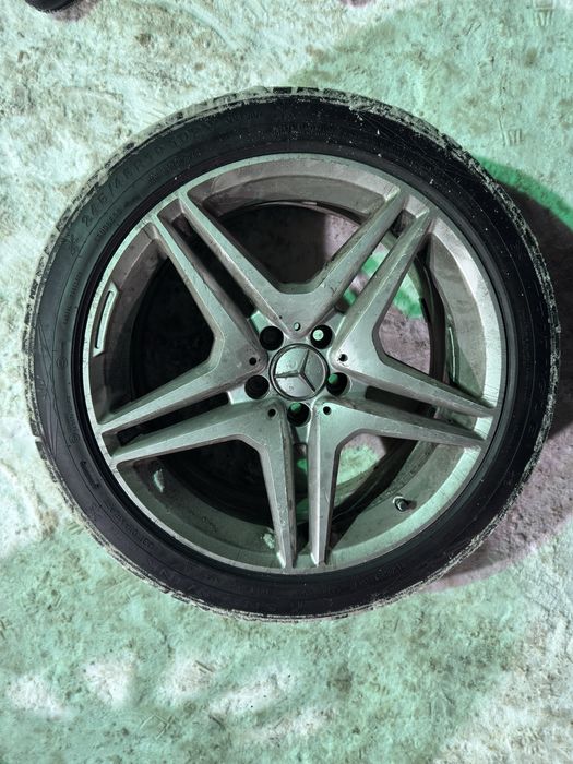 Продам Диск с шинами Triangle зимние R19