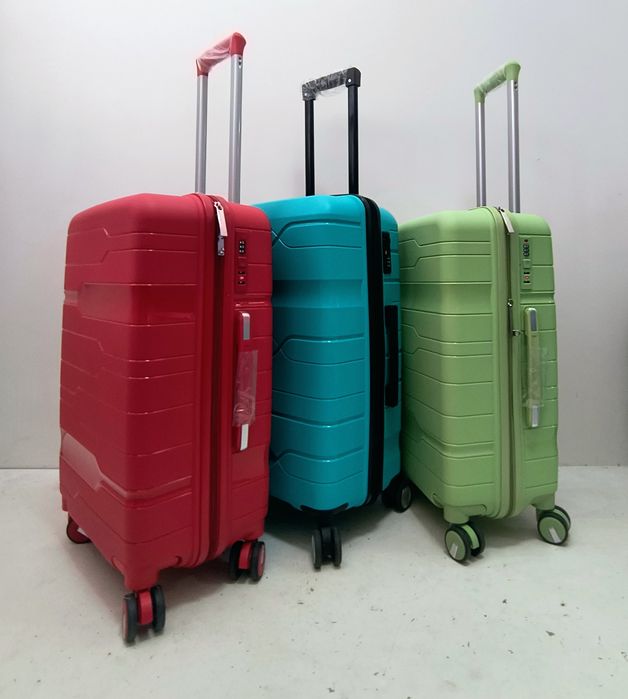 Куфари от полипропилен в среден и голям размер ( безплатна доставка/