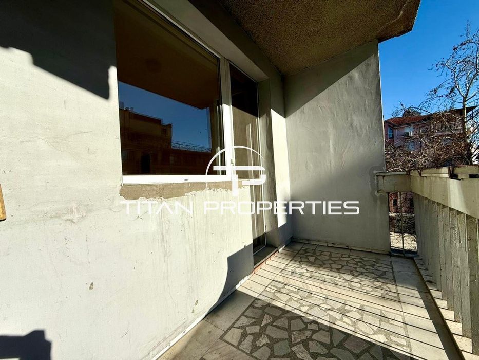 Ключ в агенцията! Тристаен апартамент в кв. Кършияка