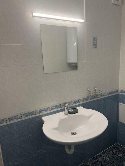 Дава се под наем Тристаен апартамент в Пловдив, Южен - 148 кв.м за 600 € - Снимка #6