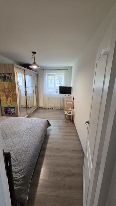 Vând apartament 2 camere, zona centrală