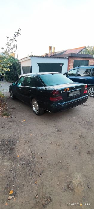 Продается Мерседес С 180