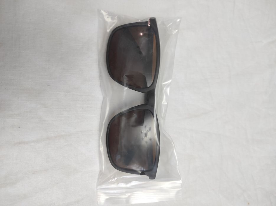 Очки солнцезащитные, новые.