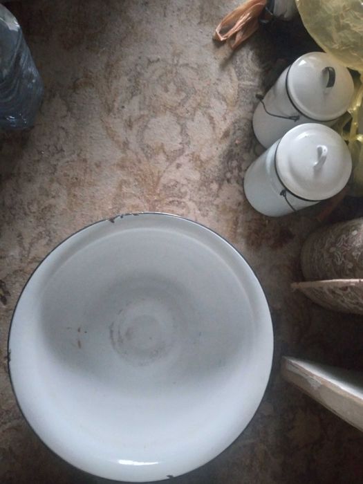 Вёдра разные для хозяйства