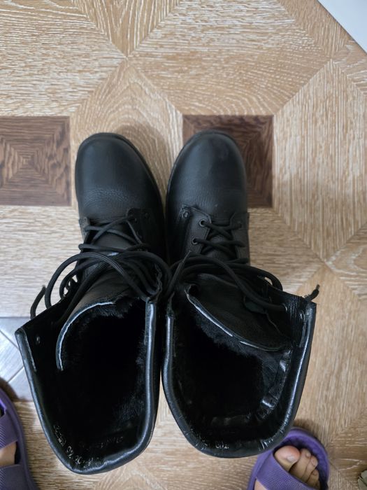 Продам зимный берцы новый