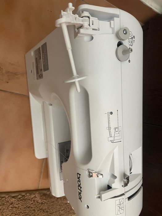 Mașină de cusut Brother