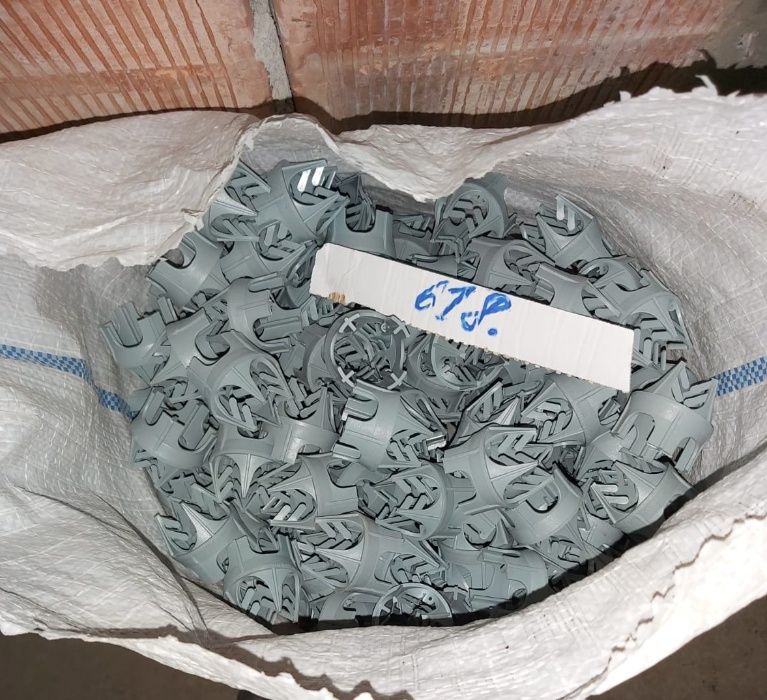 Distantieri plastic pentru armaturi