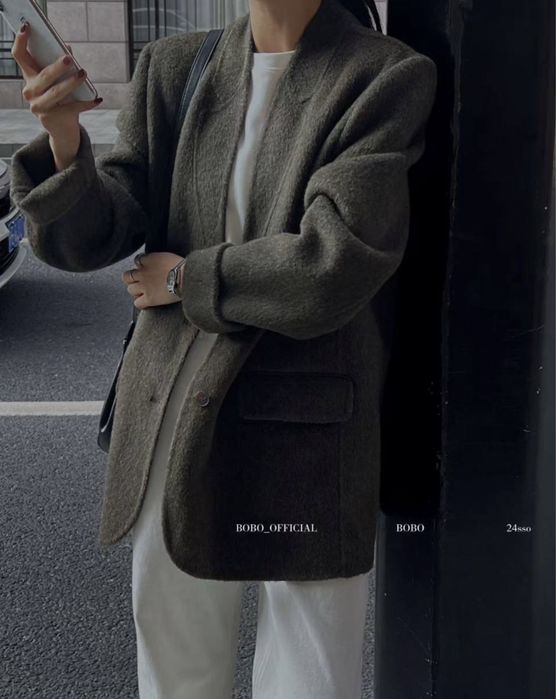 Стильное пальто в шикарном цвете