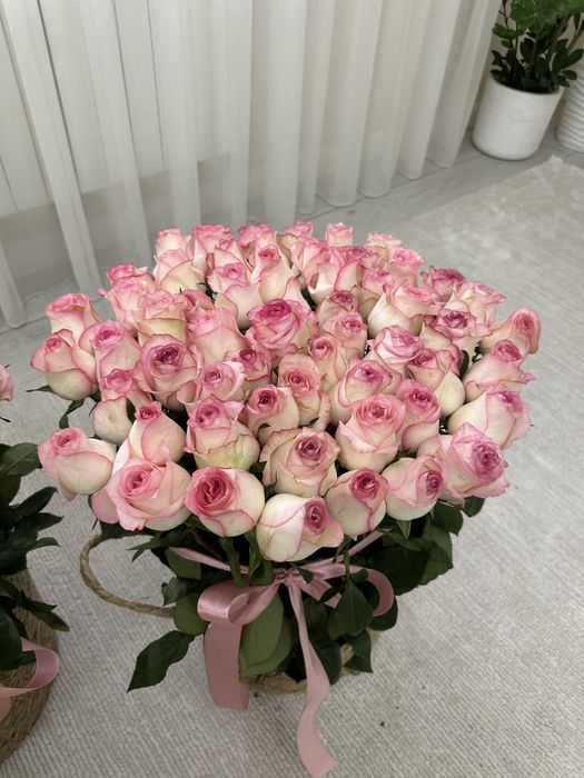 57роз в корзине