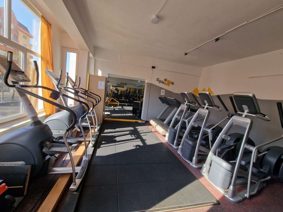 OFERTA LUNA MAI Afacere la cheie Gymax Bistrita