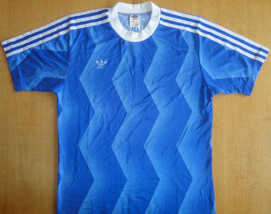 Футболна фланелка Левски 1988, размер М