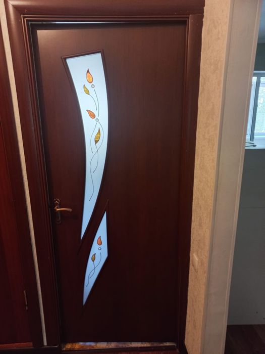 Продаю межкомнатные двери