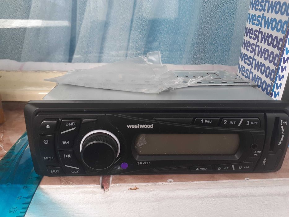Casetofon de mașină Westwood cu telecomandă