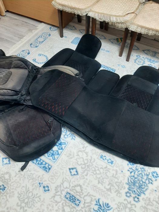 Продаётся чехол автомобильный
