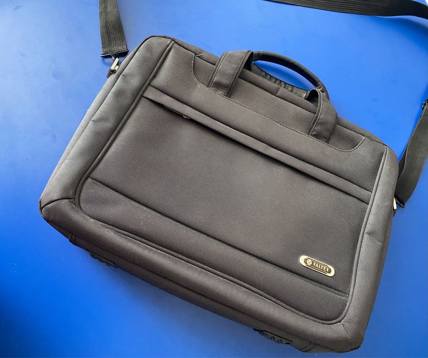 Продам сумку на ноутбук