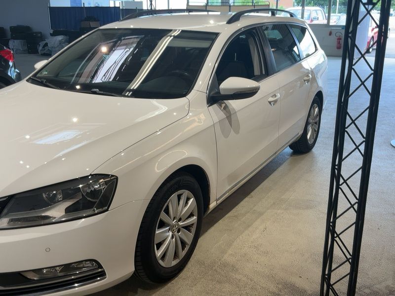 Volkswagen Passat 2.0 TDI Comfortline BlueMotion Tech 2011