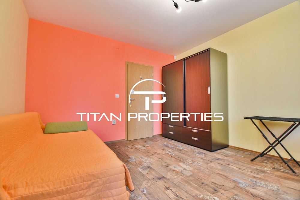 Дава се под наем Тристаен апартамент в София, Център - 91 кв.м за 765 € - Снимка #8