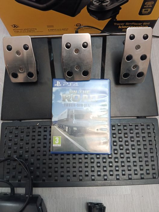 Волан с педали и скоростен лост плюс игра